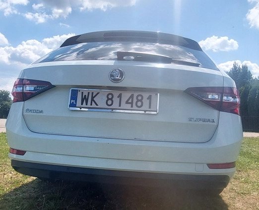 Skoda Superb cena 63000 przebieg: 192000, rok produkcji 2016 z Warszawa małe 254